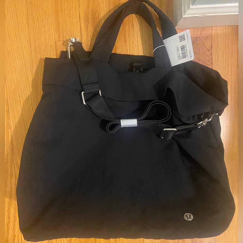 Lululemon On My Level Bag 2.0